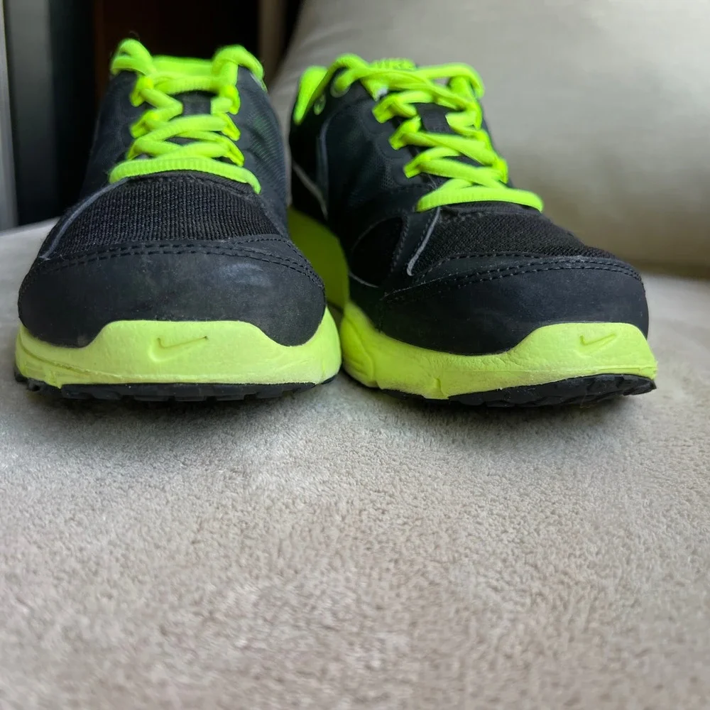 Nike Lunarlon Women 6.5 Youth 5Y Running Shoes Athletic Sneaker Black Neon Green